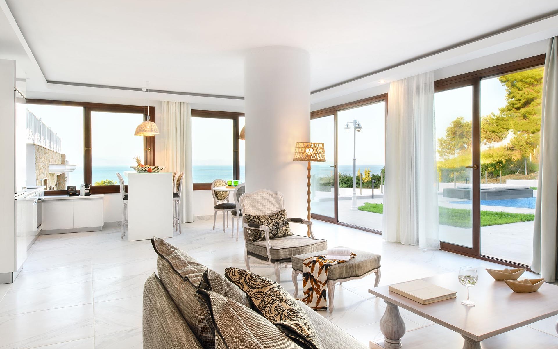 Deluxe Suite with Private Pool