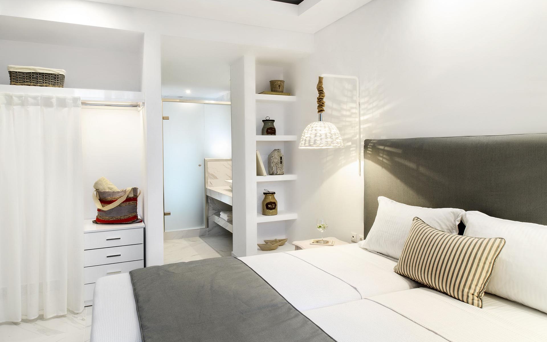 Deluxe Suite with Private Pool