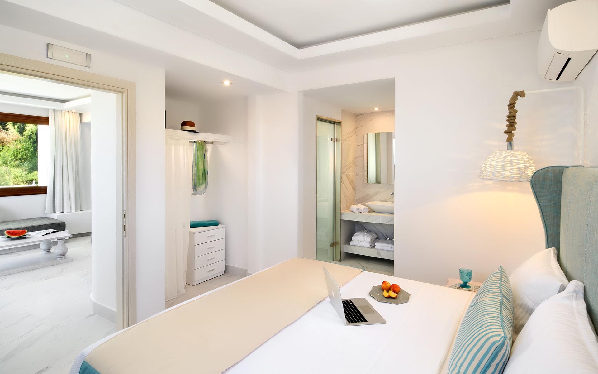 Elegant Suite Sea View