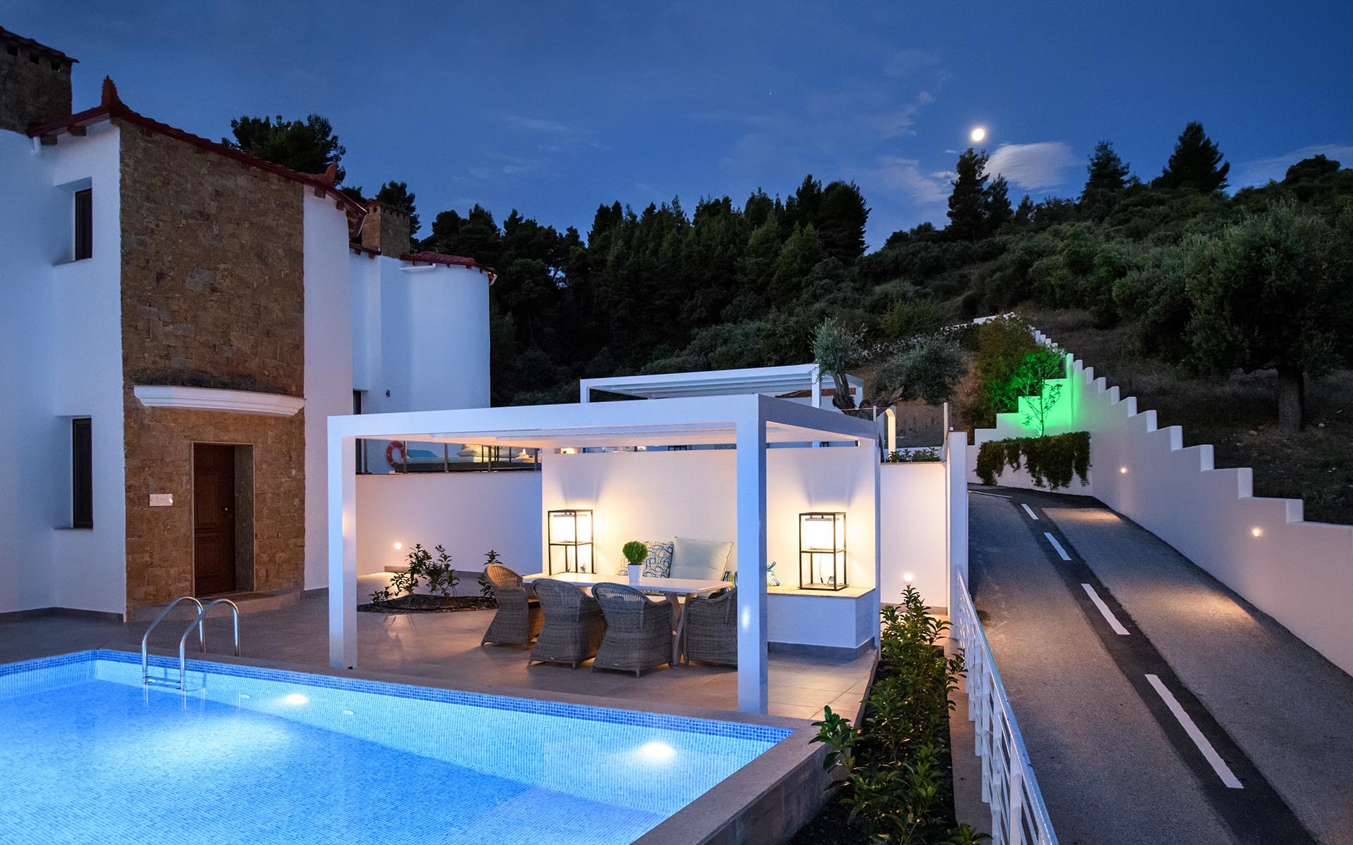 Premium Suite with Private Pool