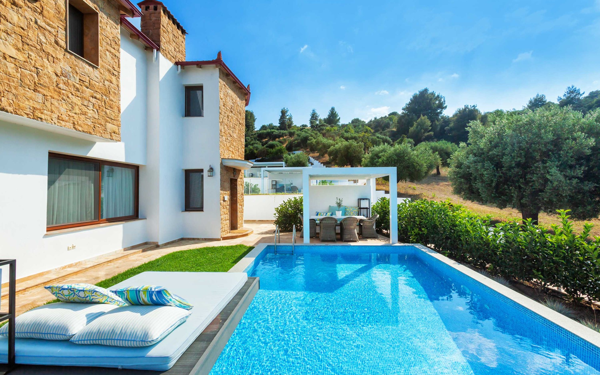 Premium Suite with Private Pool