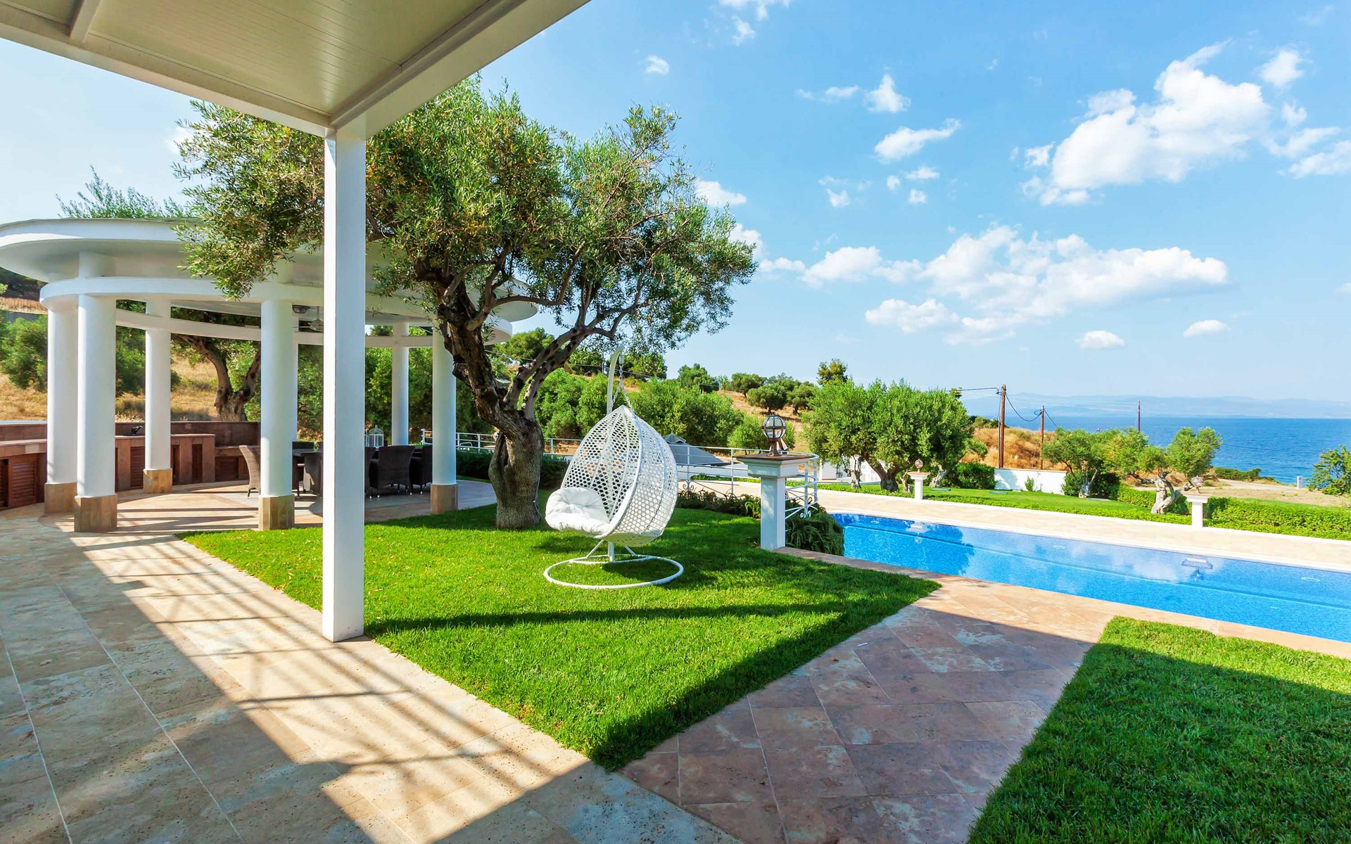 Aeolos Grand Suite with Private Pool