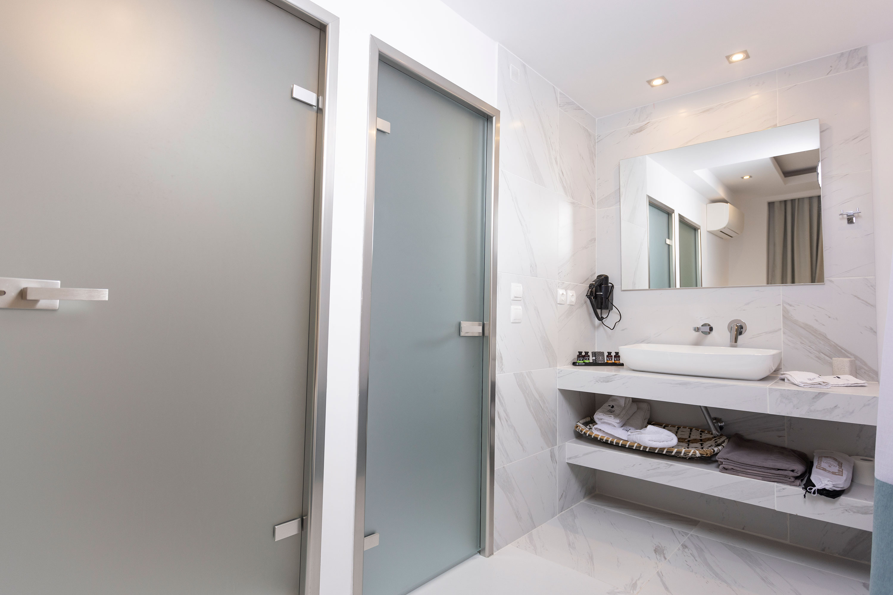 Aeolos Grand Suite with Private Pool